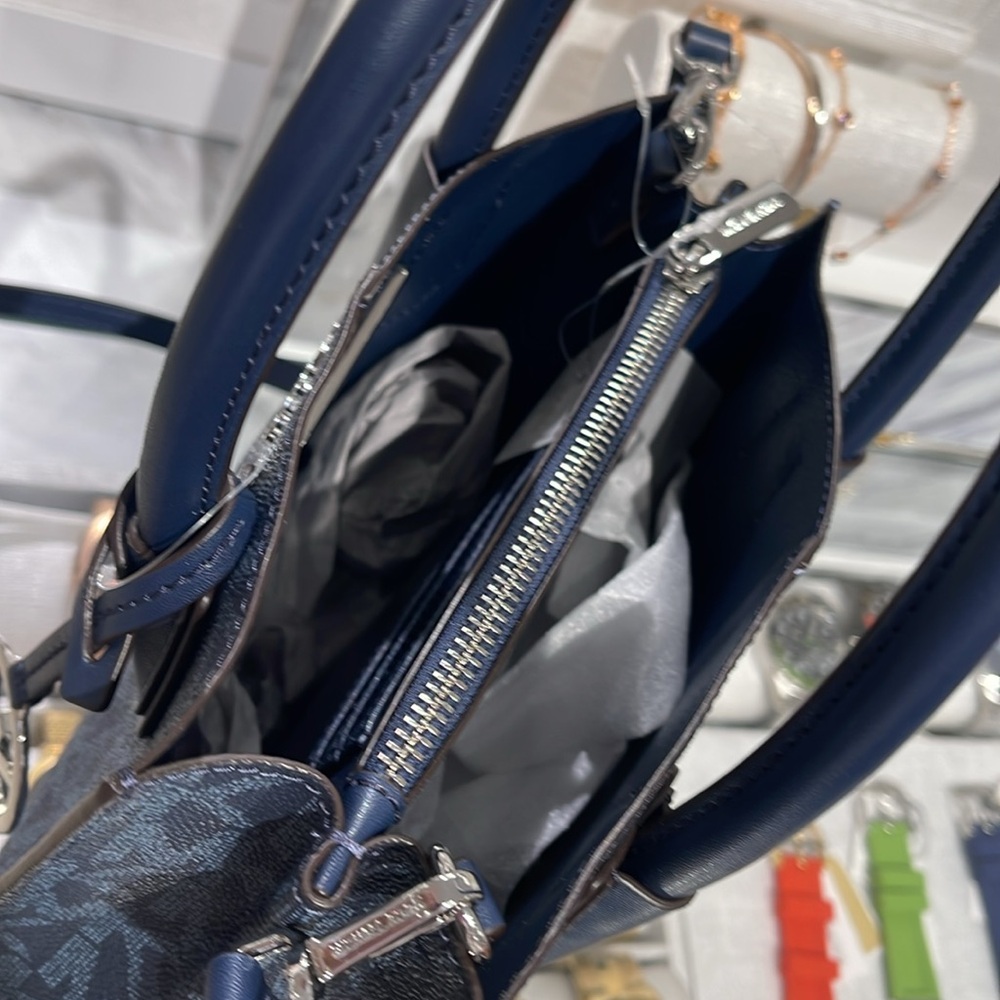 Michael Kors Mercer Medium Two-Tone Logo Crossbody Messenger Navy Multi NWT - Picture 4 of 16